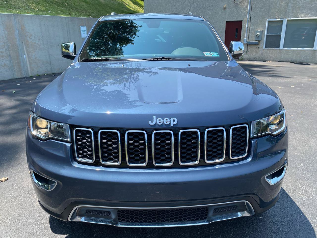 Used 2021 Jeep Grand Cherokee Limited w/ Trailer Tow Group IV AWD/4WD image 6