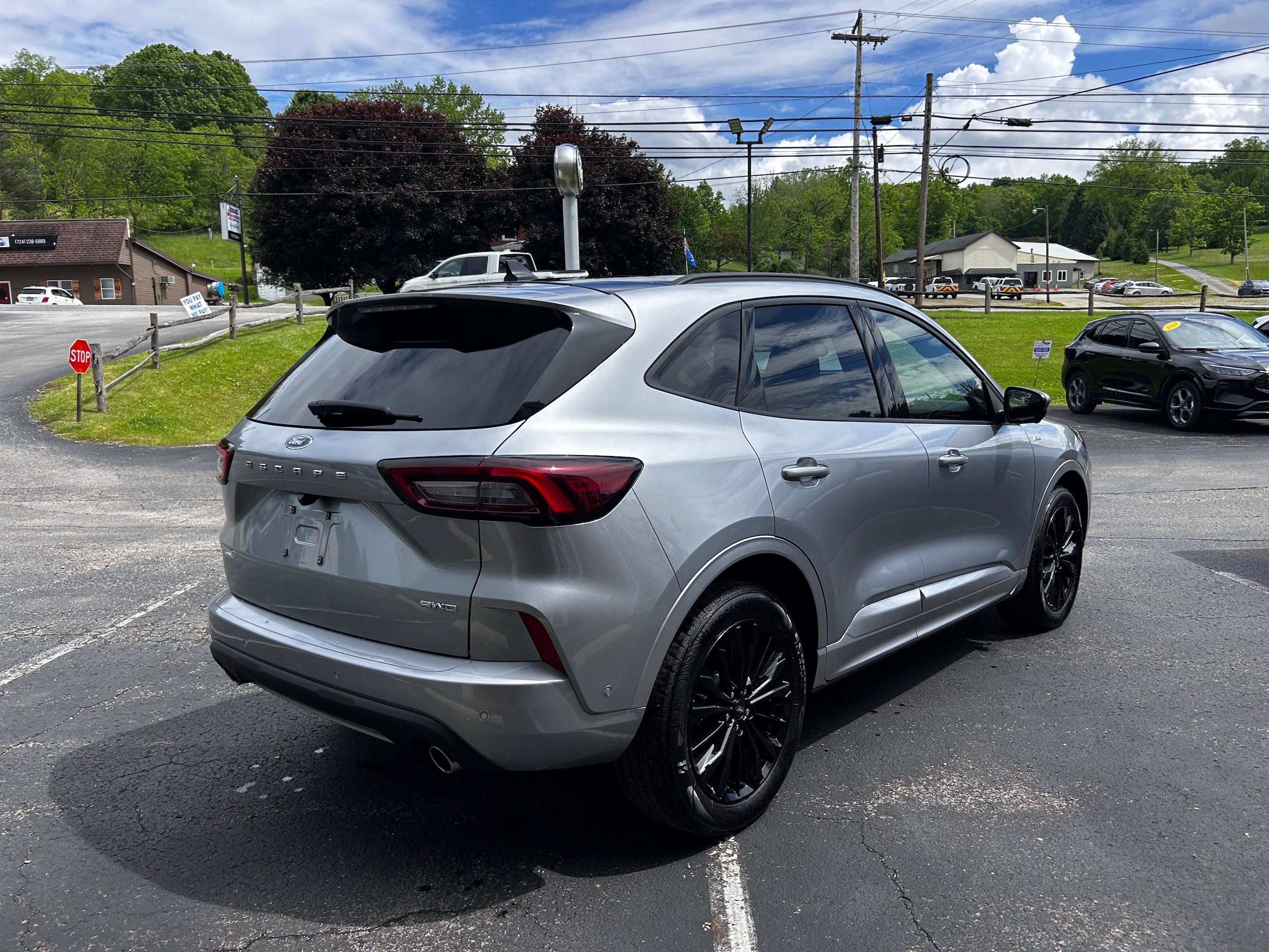 Used 2023 Ford Escape ST-Line Elite w/ Premium Technology Package AWD/4WD image 13