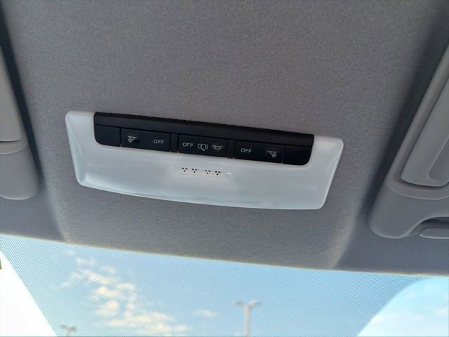 Used 2018 Nissan Kicks SV w/ Exterior Electronics Package image 29