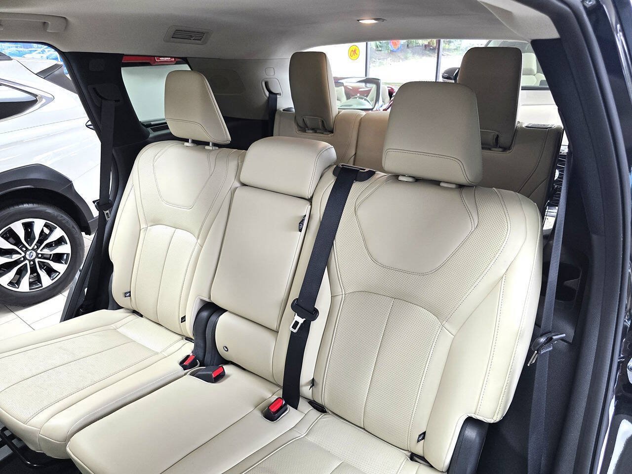 Used 2023 INFINITI QX60 Luxe w/ Cargo Package AWD/4WD image 20