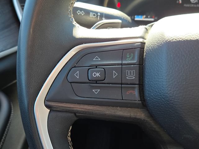 Used 2023 Jeep Grand Cherokee Limited AWD/4WD image 22