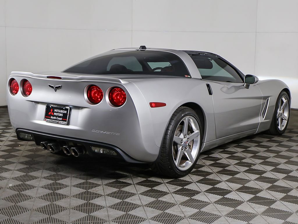 Used 2005 Chevrolet Corvette Coupe w/ Preferred Equipment Group RWD image 19