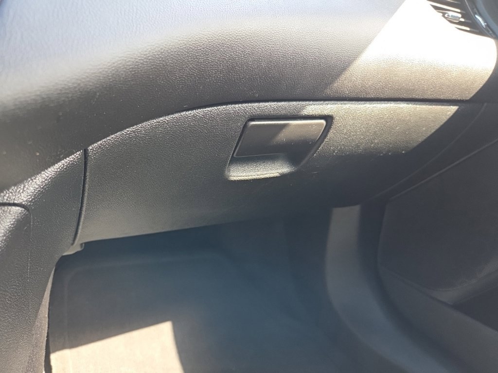 Used 2016 Chevrolet Impala LTZ FWD image 40
