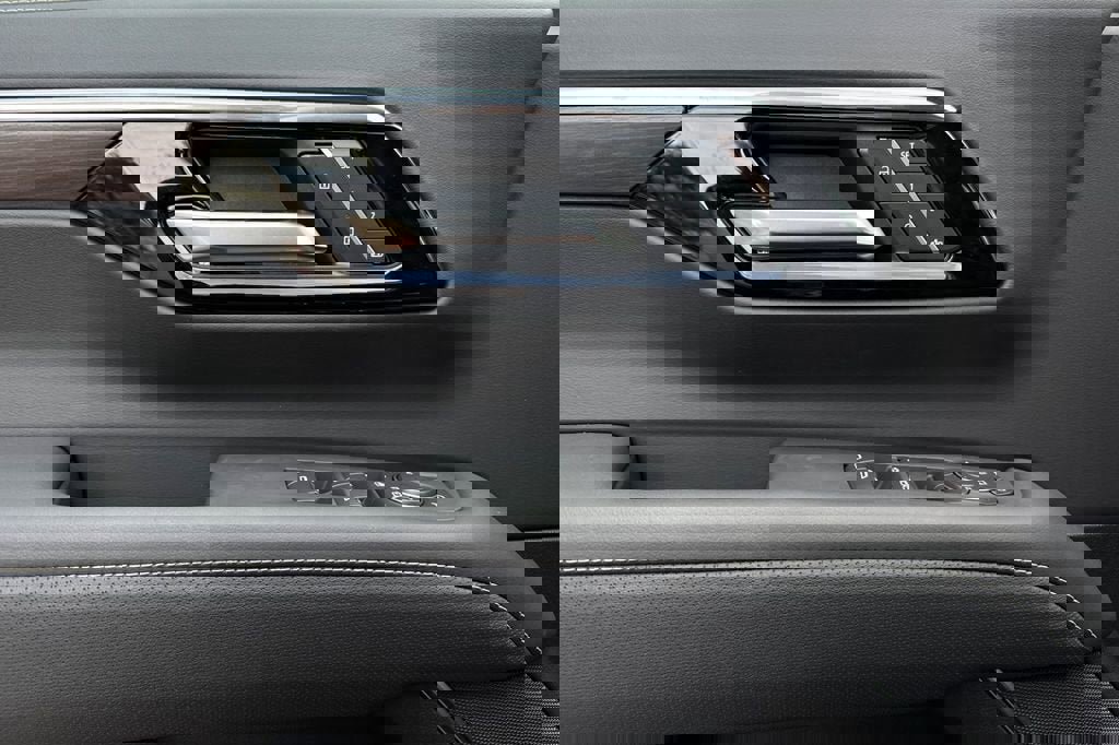 New 2026 Chevrolet Tahoe Premier w/ Sun And Tow Package image 11