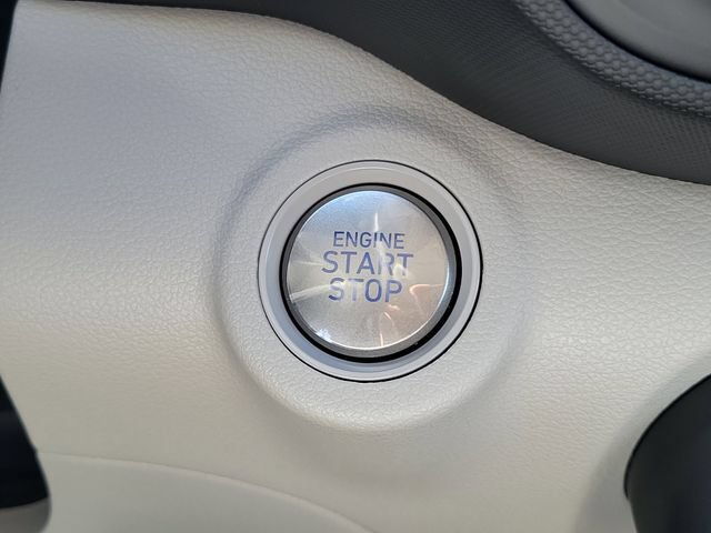 New 2026 Hyundai Venue SEL FWD image 8