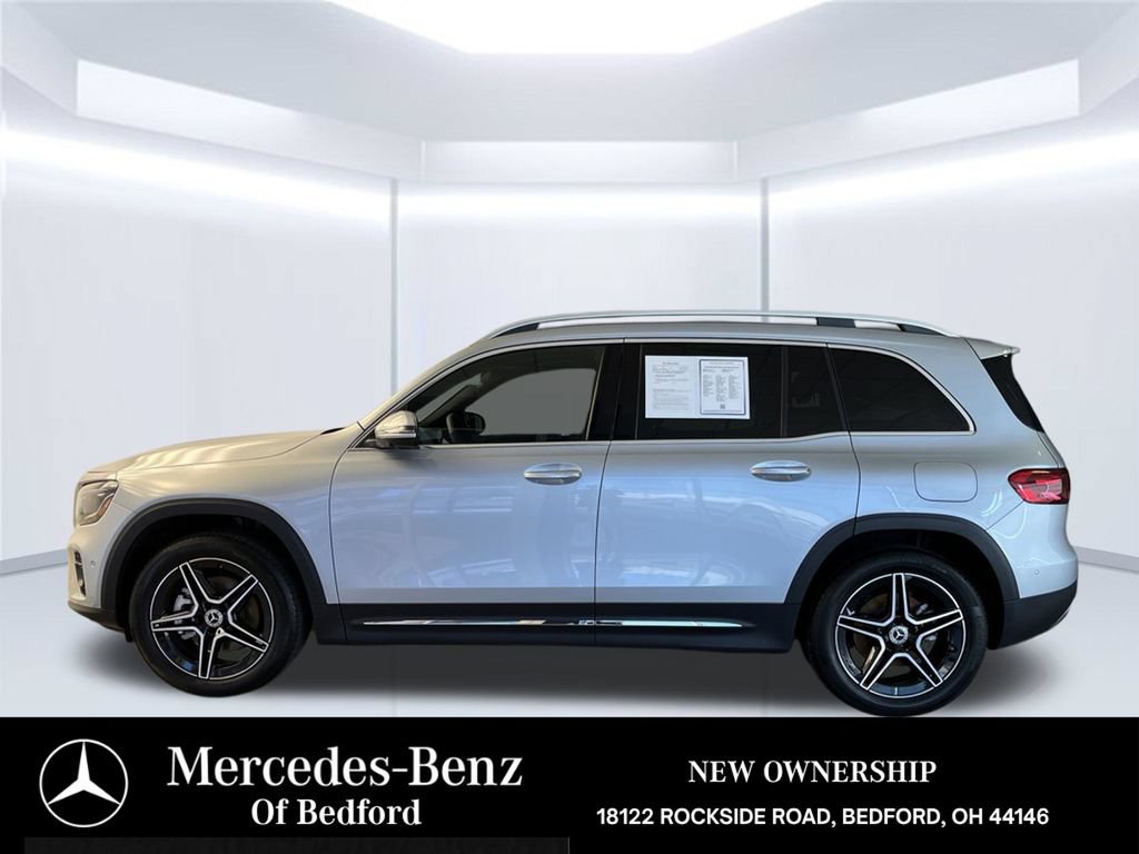 Used 2026 Mercedes-Benz GLB 250 4MATIC image 2