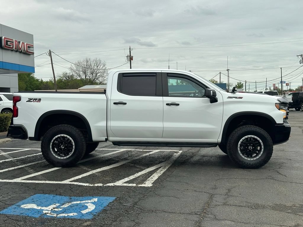 Used 2023 Chevrolet Silverado 1500 ZR2 AWD/4WD image 4