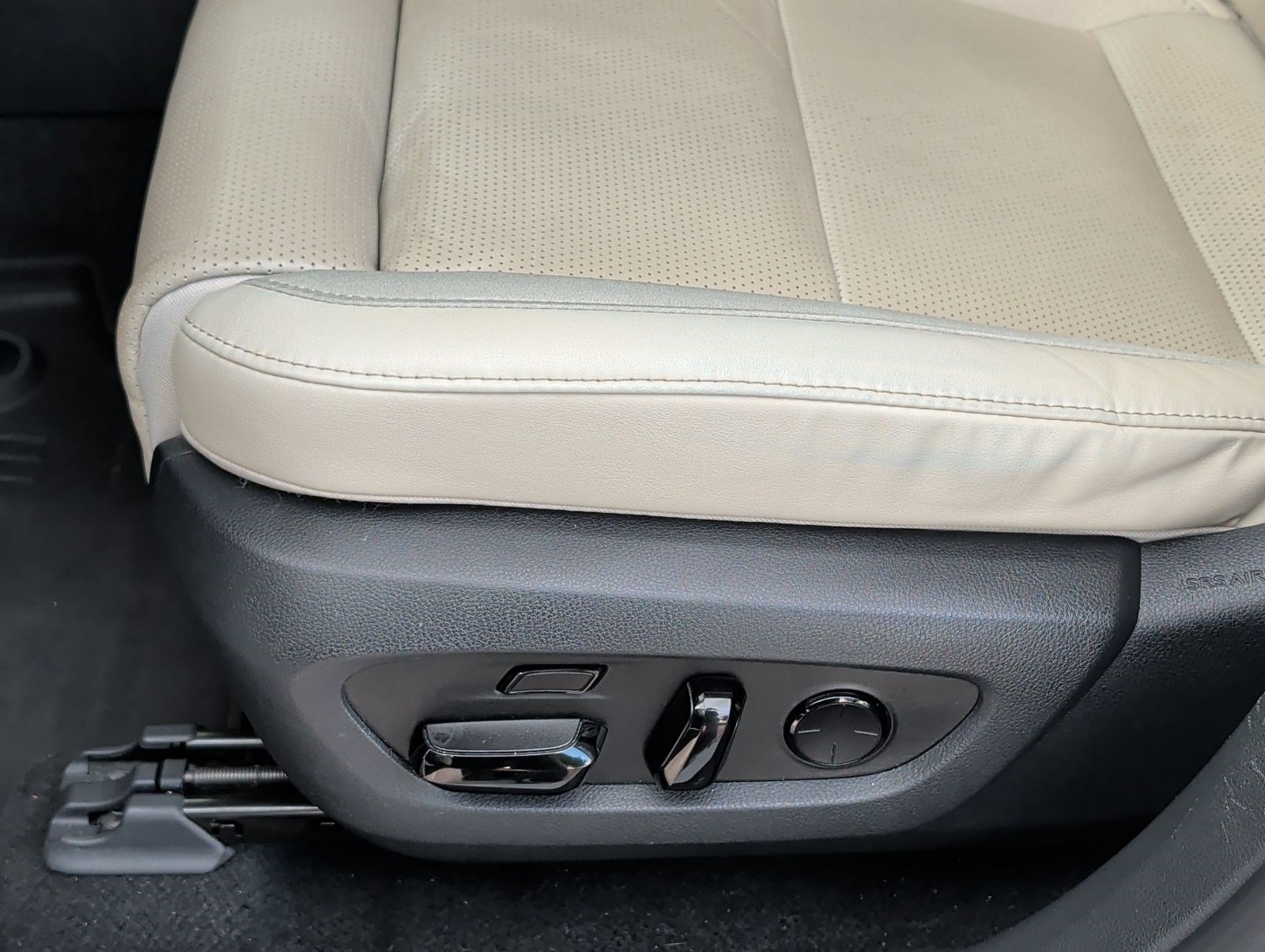 Certified 2023 Lexus RX 350 FWD w/ Cold Area Package image 10