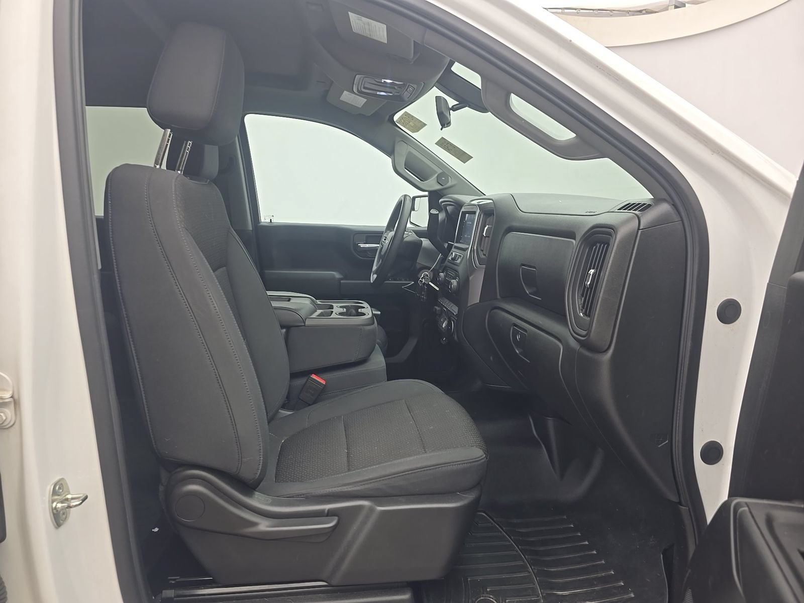 Used 2020 Chevrolet Silverado 1500 Custom Trail Boss w/ Custom Convenience Package AWD/4WD image 9