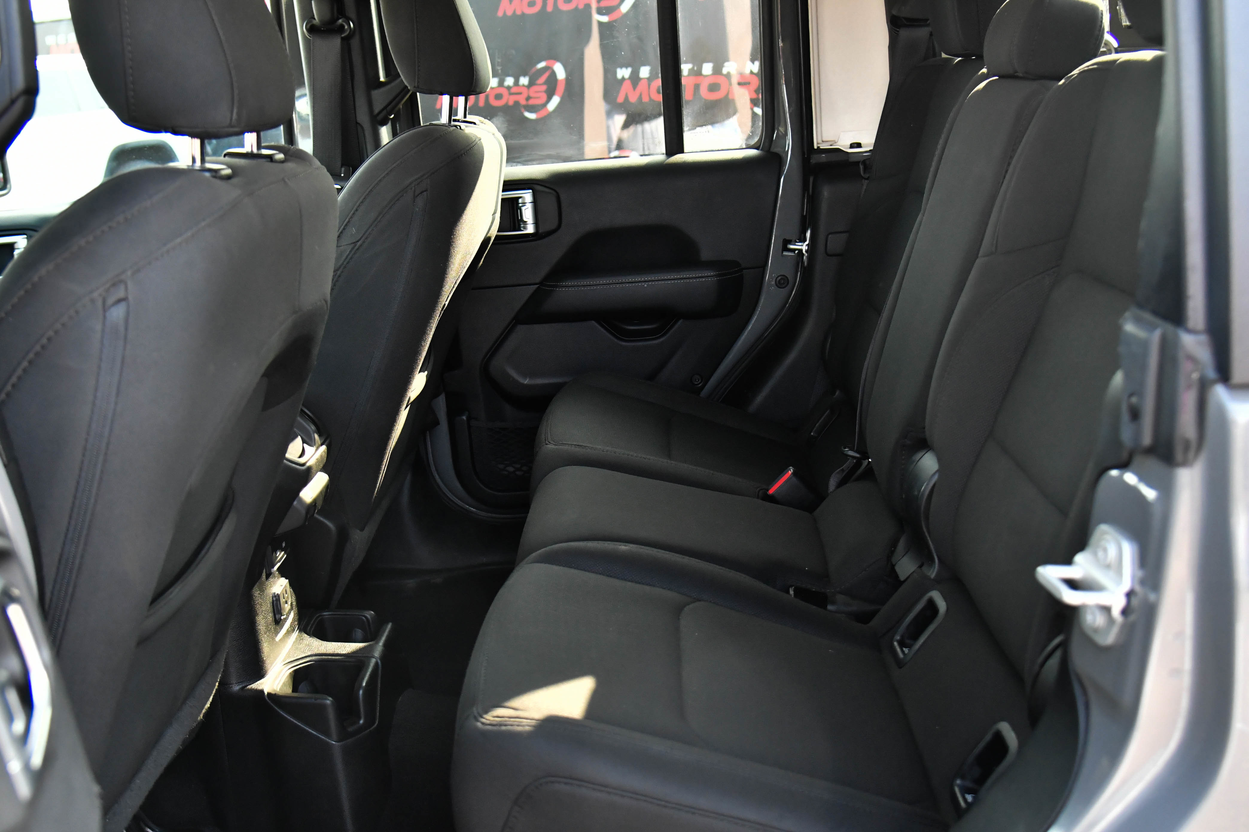 Used 2023 Jeep Gladiator Overland image 35