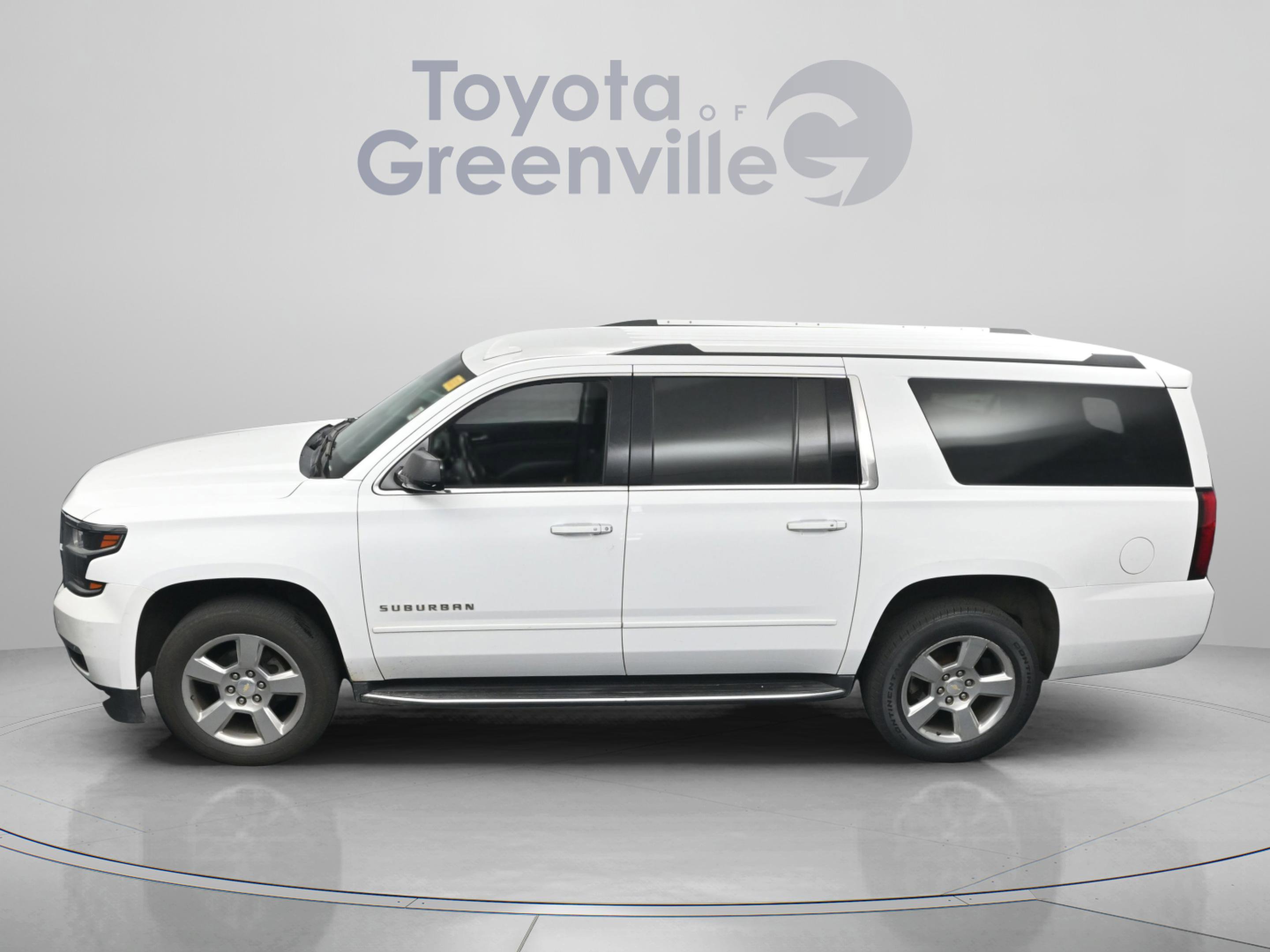 Used 2018 Chevrolet Suburban Premier RWD image 4