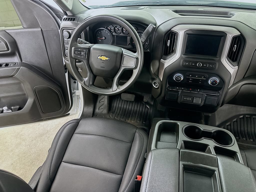 Used 2022 Chevrolet Silverado 1500 W/T w/ WT Value Package AWD/4WD image 17