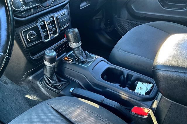 Used 2022 Jeep Gladiator Sport AWD/4WD image 19