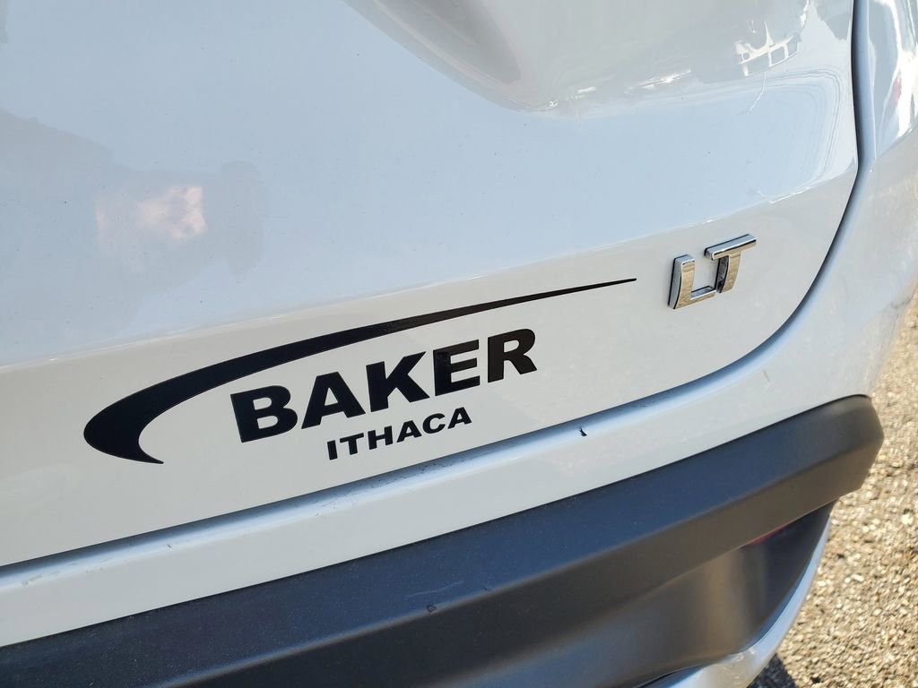 Used 2024 Chevrolet Trax LT FWD image 28