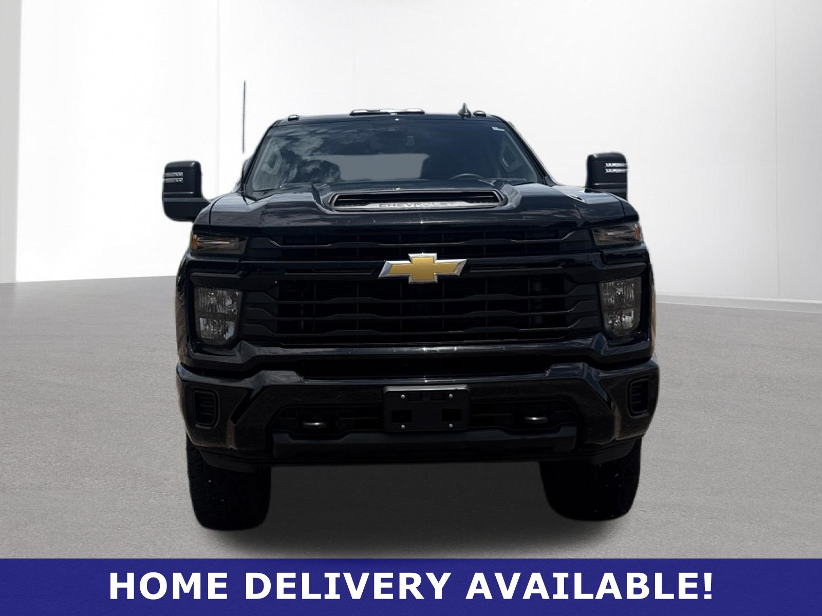 Used 2024 Chevrolet Silverado 2500 Custom w/ Custom Value Package AWD/4WD image 2