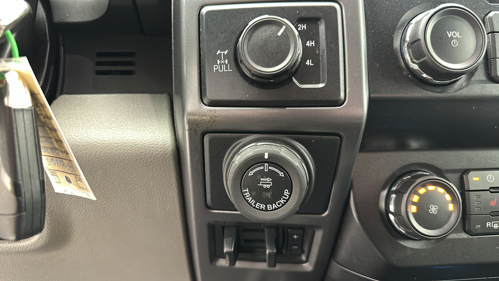 Used 2020 Ford F150 XLT w/ Equipment Group 302A Luxury AWD/4WD image 24