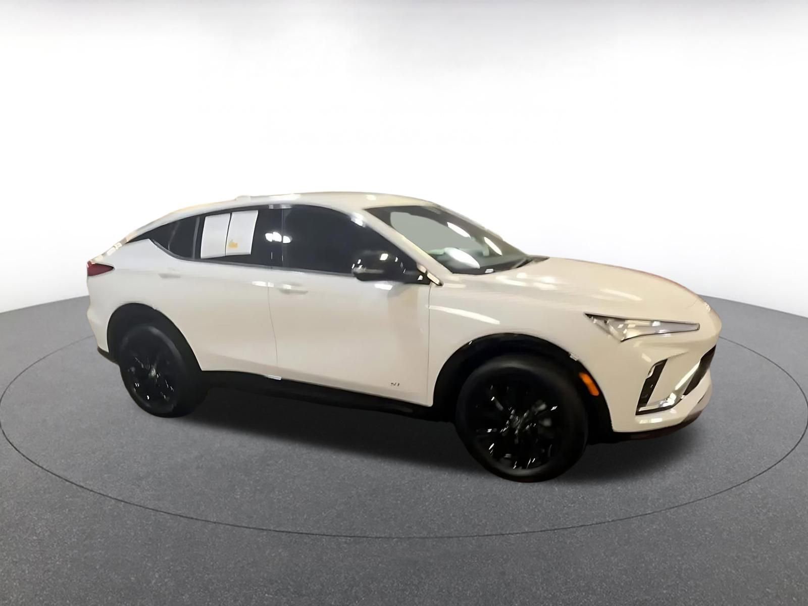 Used 2025 Buick Envista Sport Touring video 2