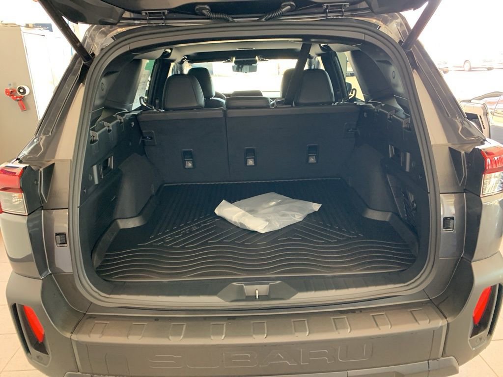 New 2026 Subaru Outback Touring image 17