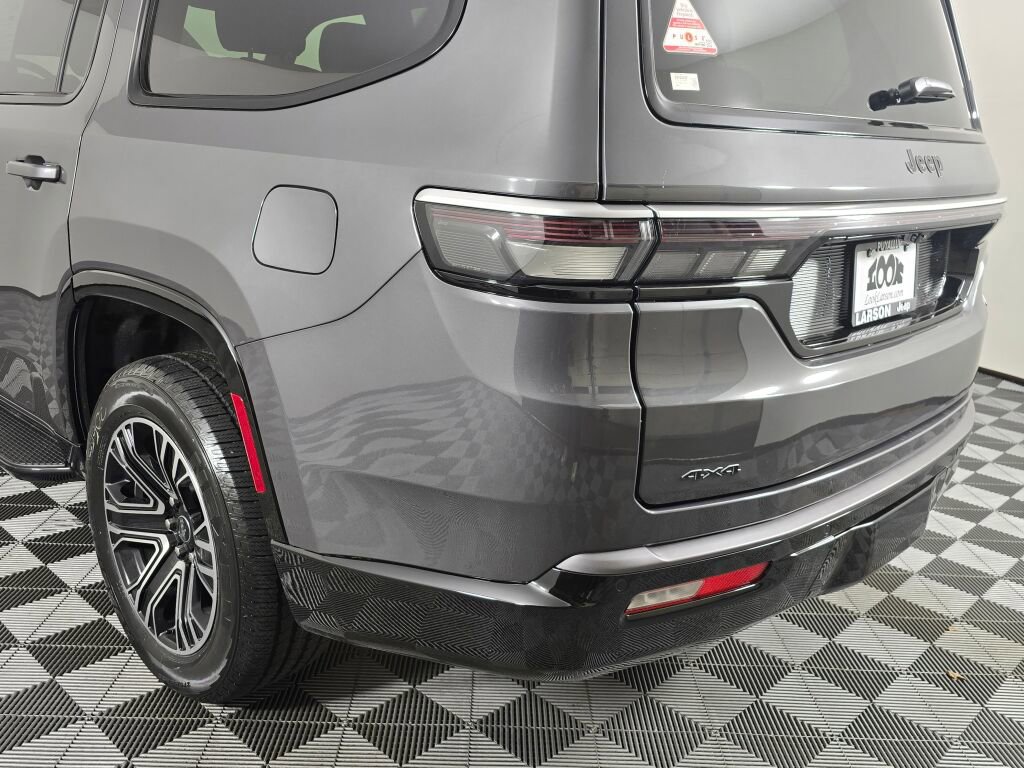 New 2026 Jeep Grand Wagoneer 4WD image 14