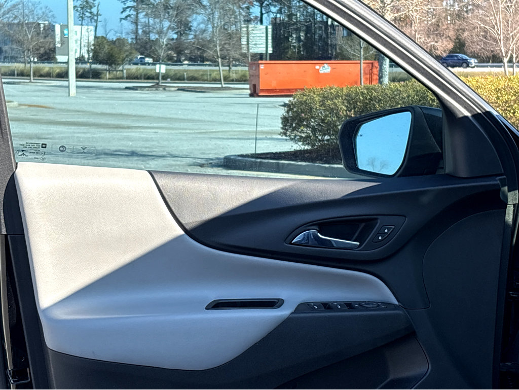 Used 2022 Chevrolet Equinox LT image 11