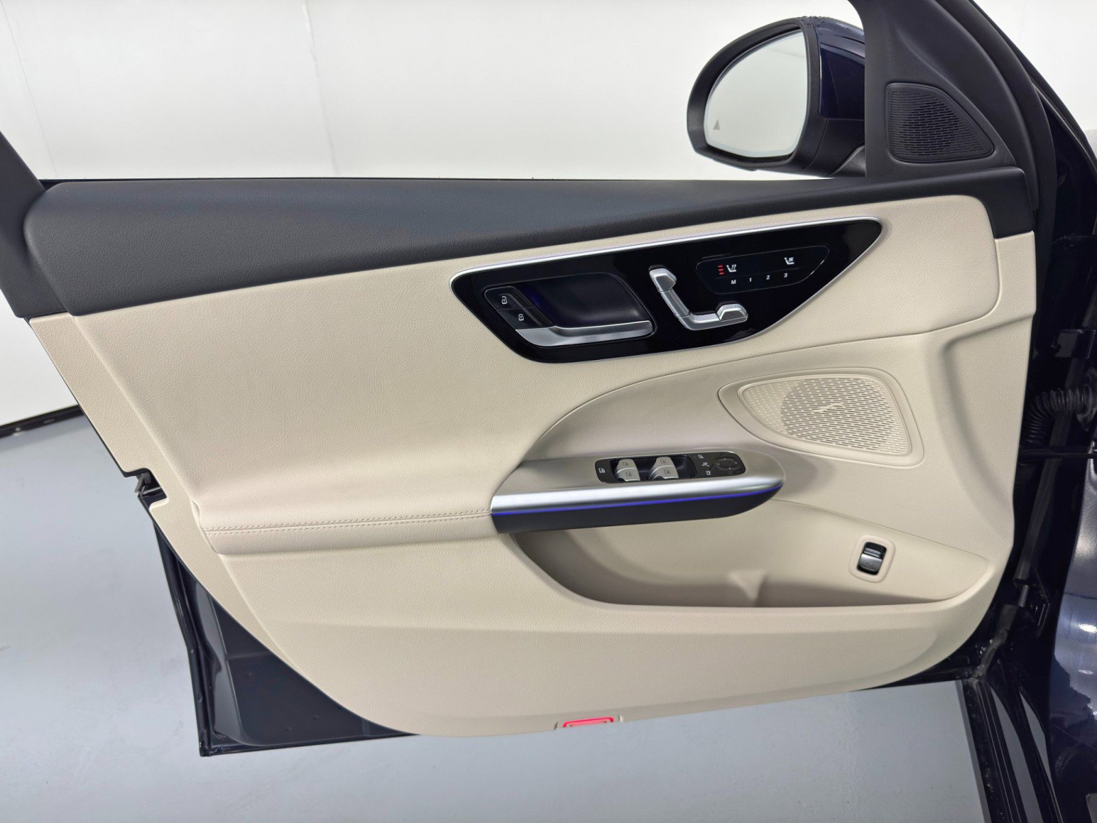 Used 2022 Mercedes-Benz C 300 Sedan w/ Exclusive Trim Package image 47