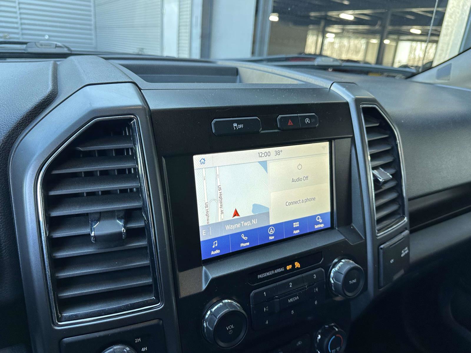 Certified 2019 Ford F150 XLT w/ Equipment Group 302A Luxury image 27