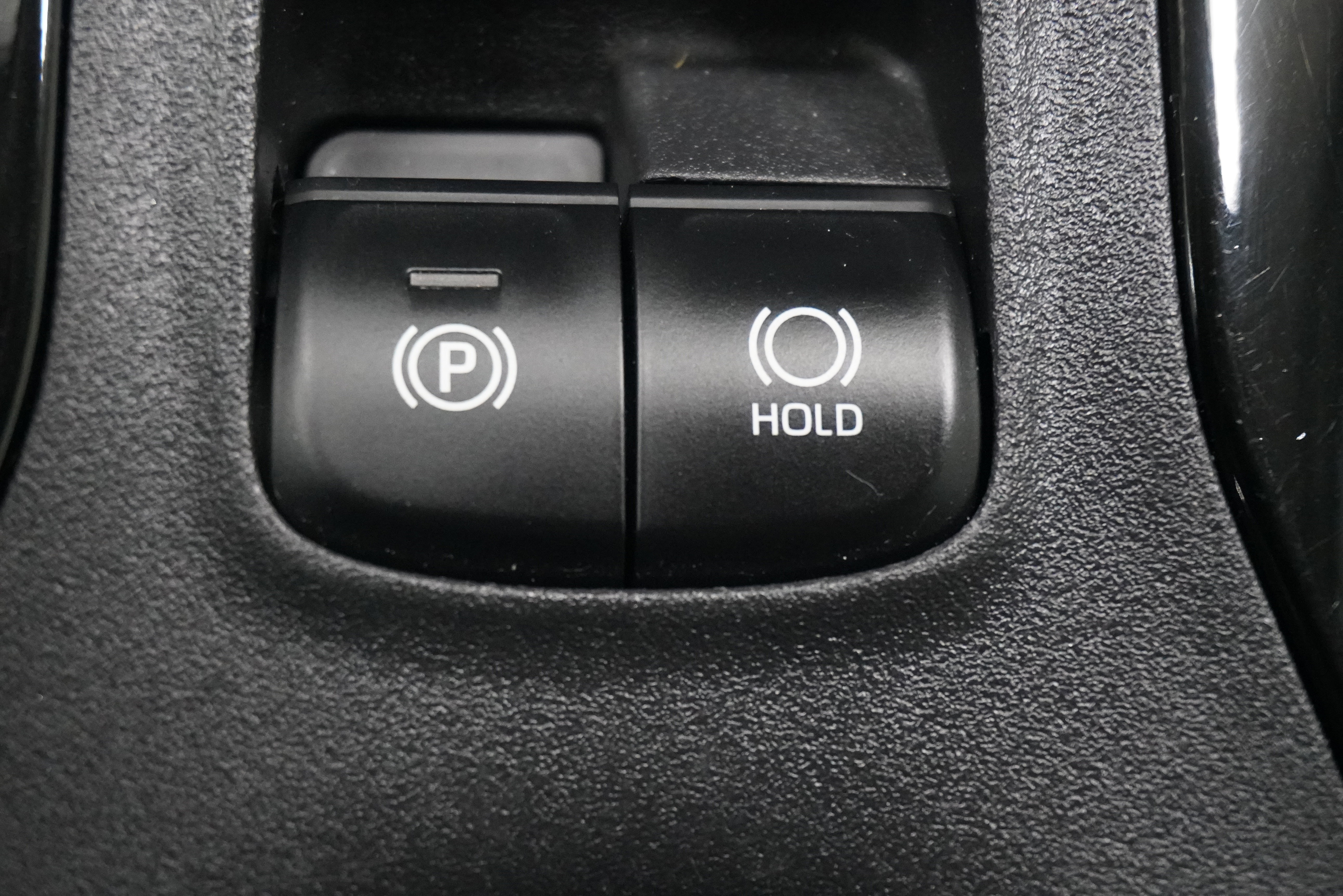 Used 2021 Toyota Corolla LE image 18