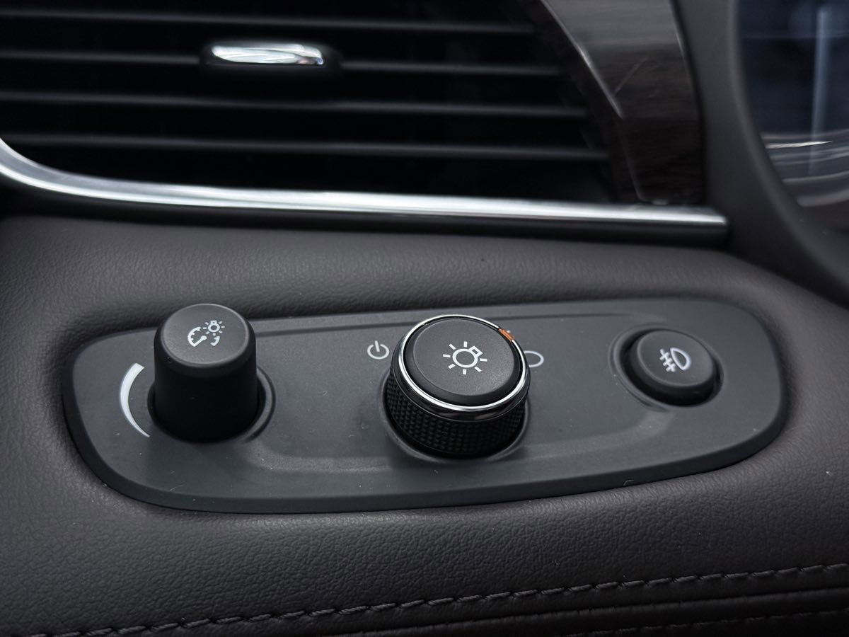 Used 2018 Buick LaCrosse Premium w/ Driver Confidence Package #2 image 42