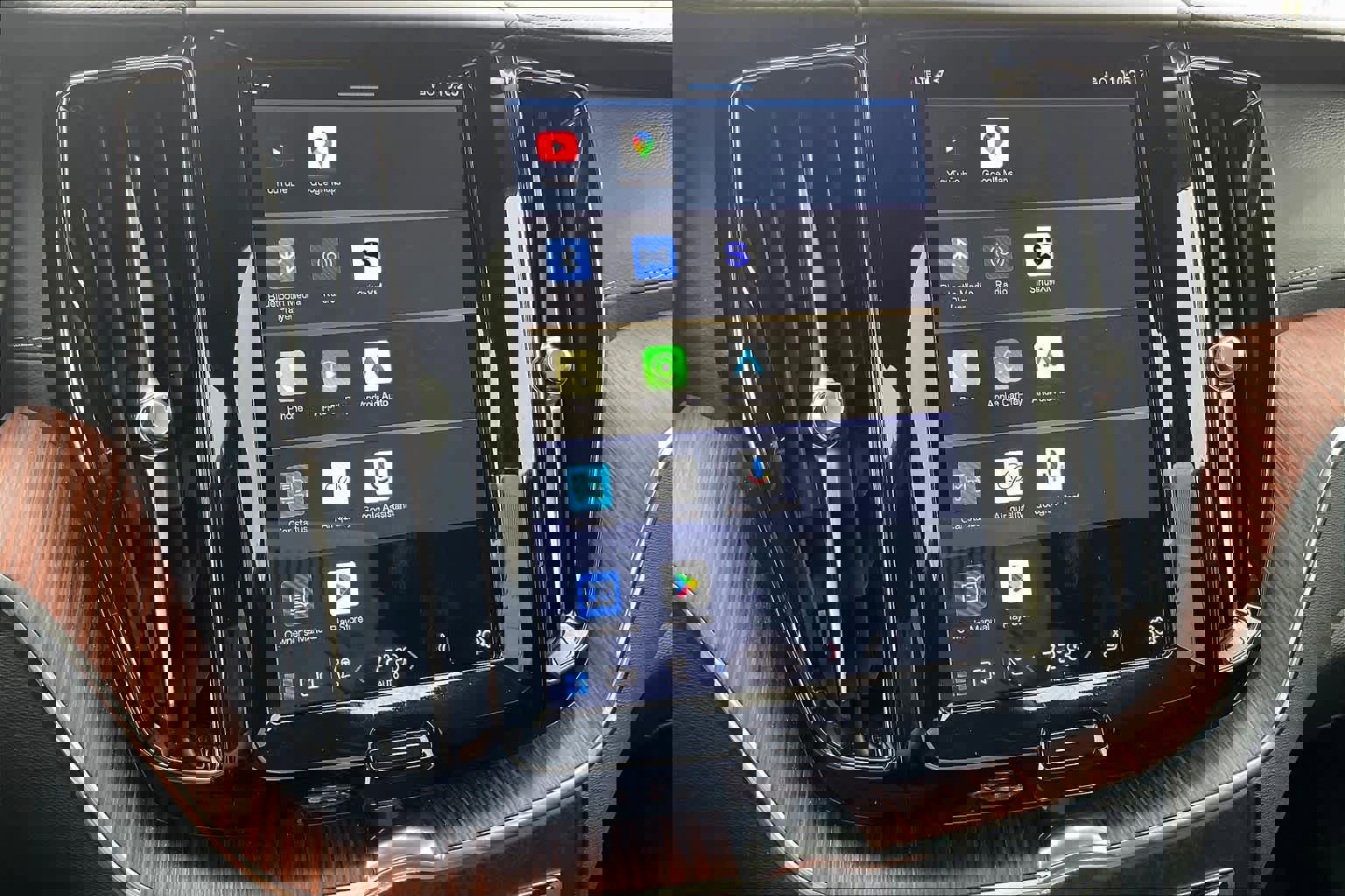 Used 2023 Volvo XC60 T8 Ultimate image 35