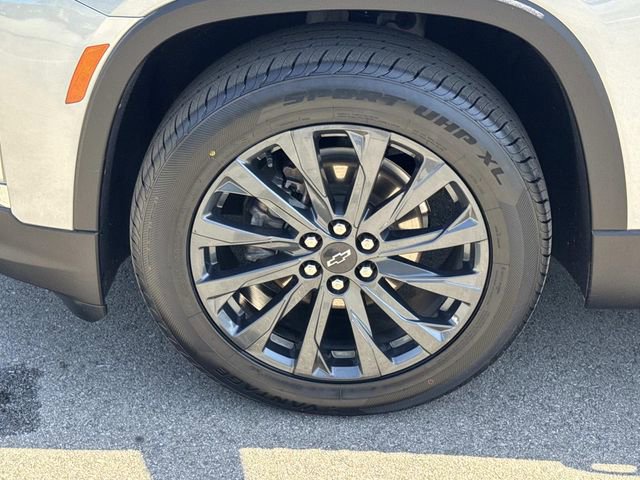 Used 2023 Chevrolet Traverse RS FWD image 39
