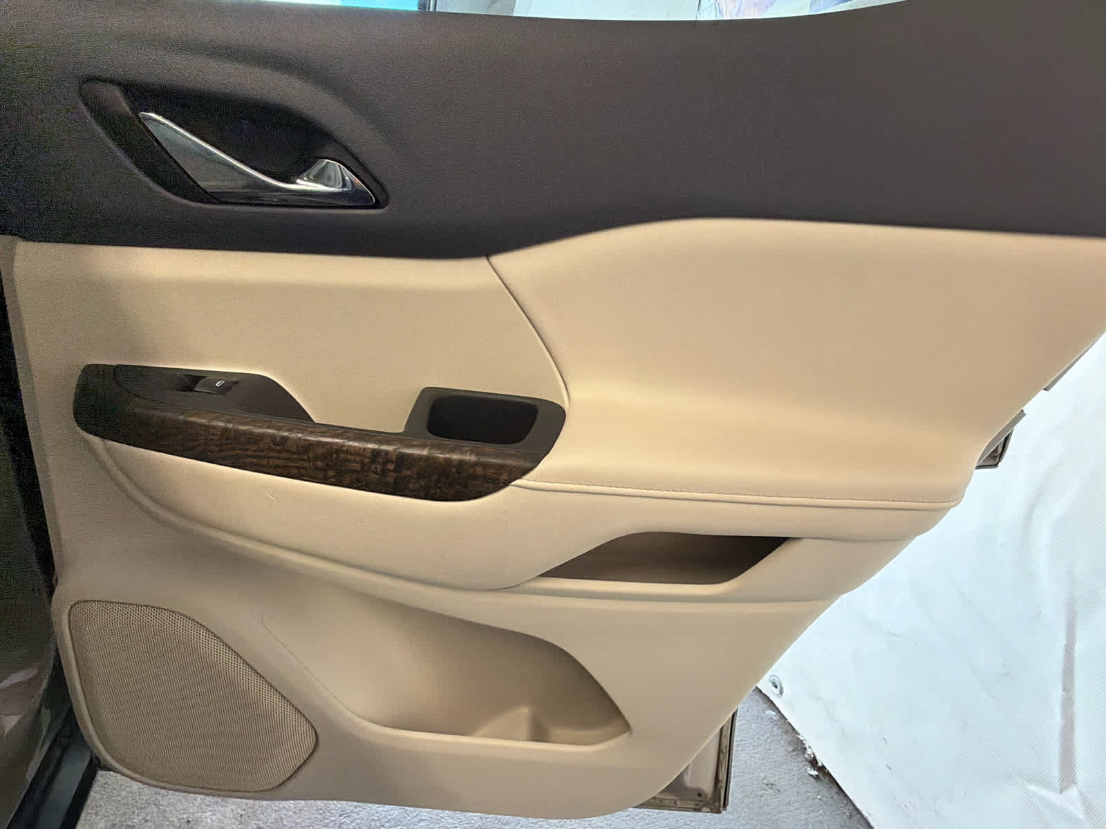 Used 2022 GMC Acadia Denali w/ LPO, Floor Liner Package FWD image 39