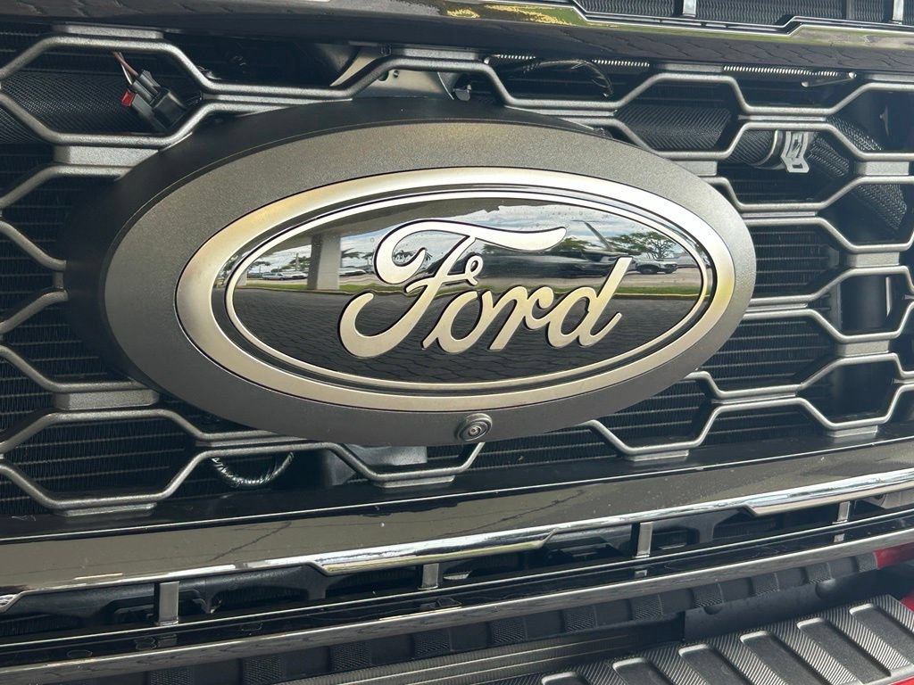 New 2026 Ford F250 Lariat w/ Black Appearance Package AWD/4WD image 22