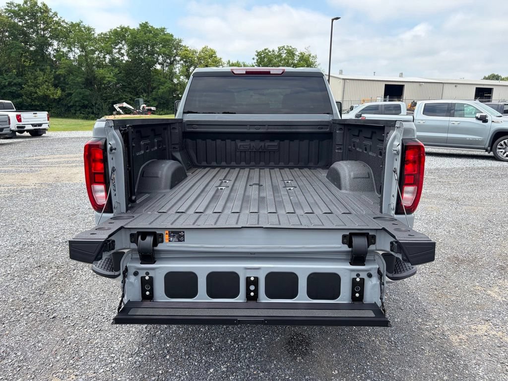 Used 2024 GMC Sierra 2500 SLE w/ SLE Value Package AWD/4WD image 19