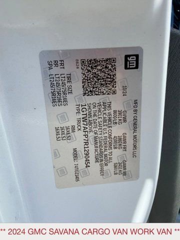 Used 2024 GMC Savana 2500 w/ Driver Convenience Package RWD image 18