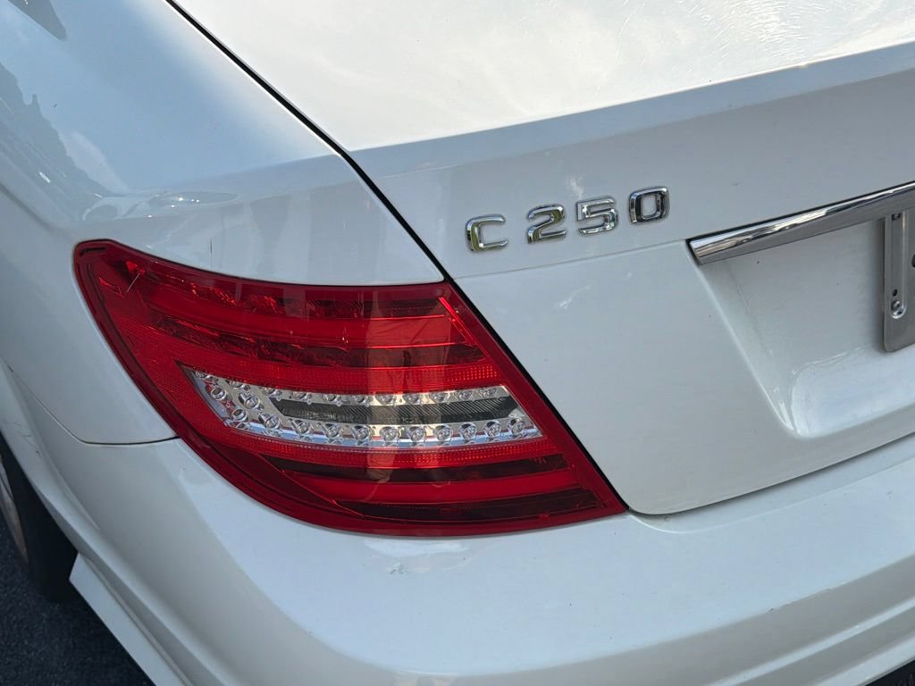 Used 2012 Mercedes-Benz C 250 Sedan image 19