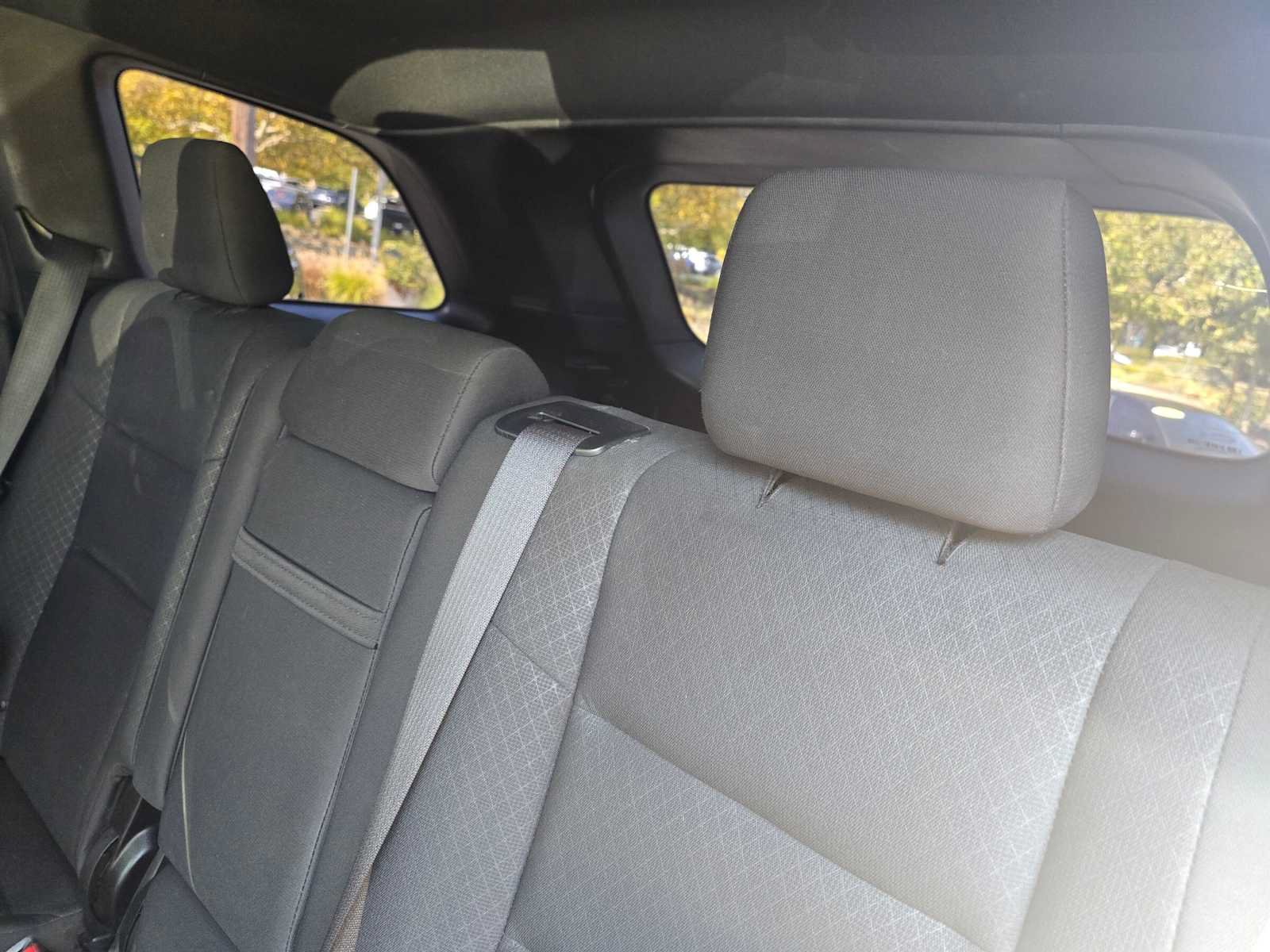 Used 2019 Jeep Grand Cherokee Laredo RWD image 19