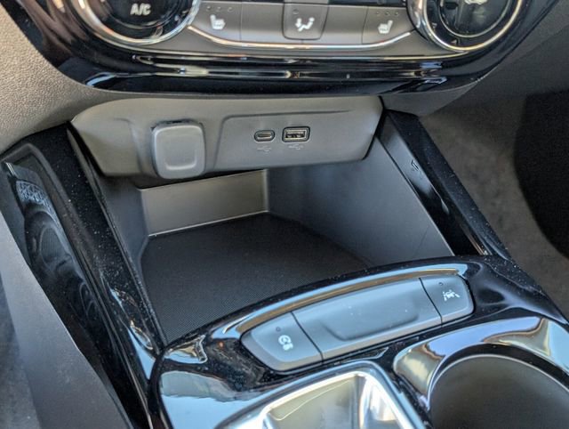 Used 2025 Chevrolet Trax ACTIV w/ Driver Confidence Package image 21