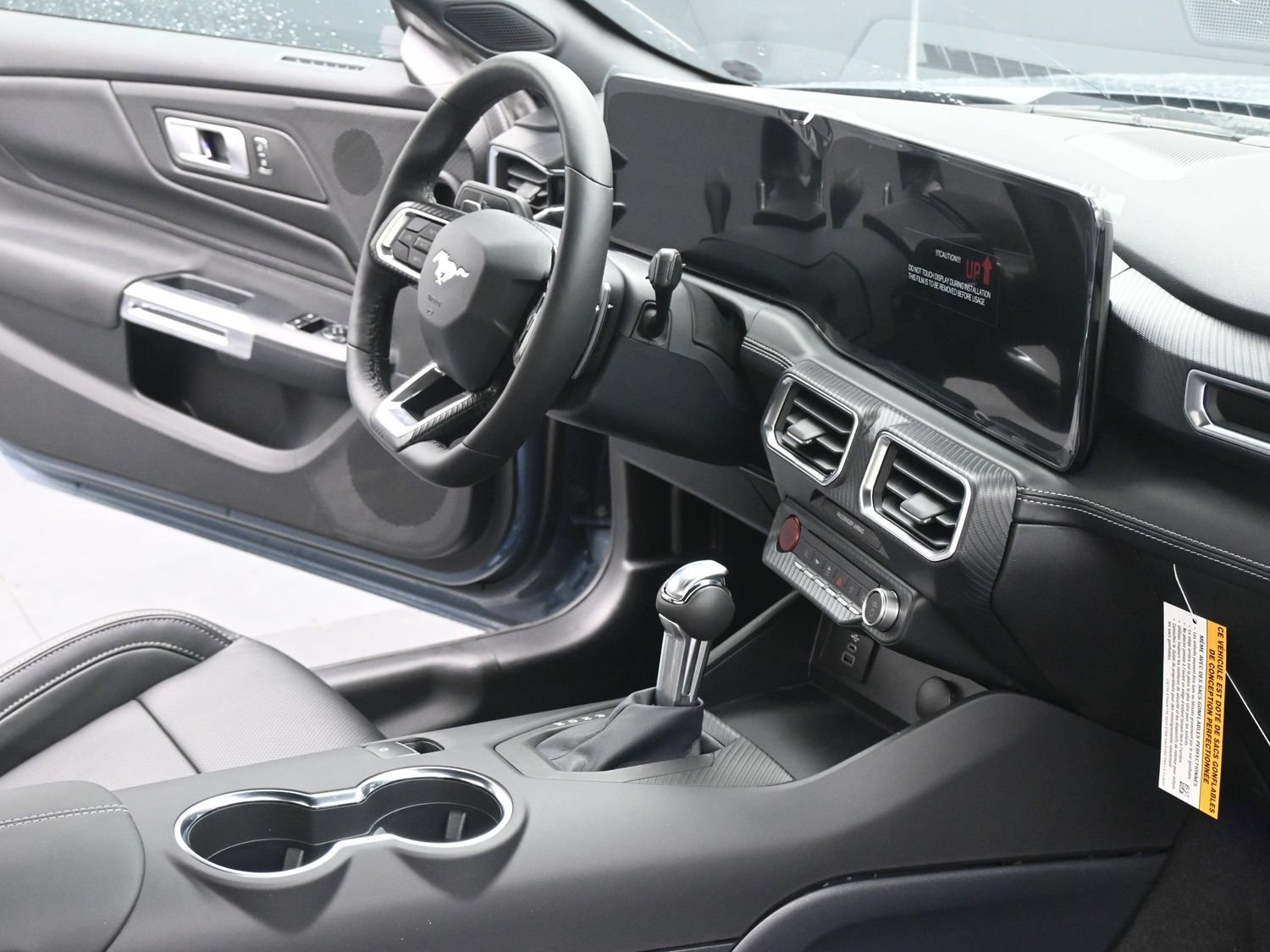 Used 2025 Ford Mustang GT Premium RWD image 3