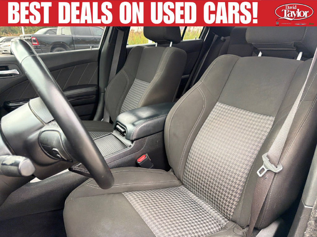 Used 2023 Dodge Charger SXT w/ Blacktop Package AWD/4WD image 11
