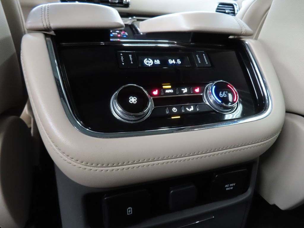 Used 2020 Lincoln Navigator Reserve w/ Luxury Package AWD/4WD image 14