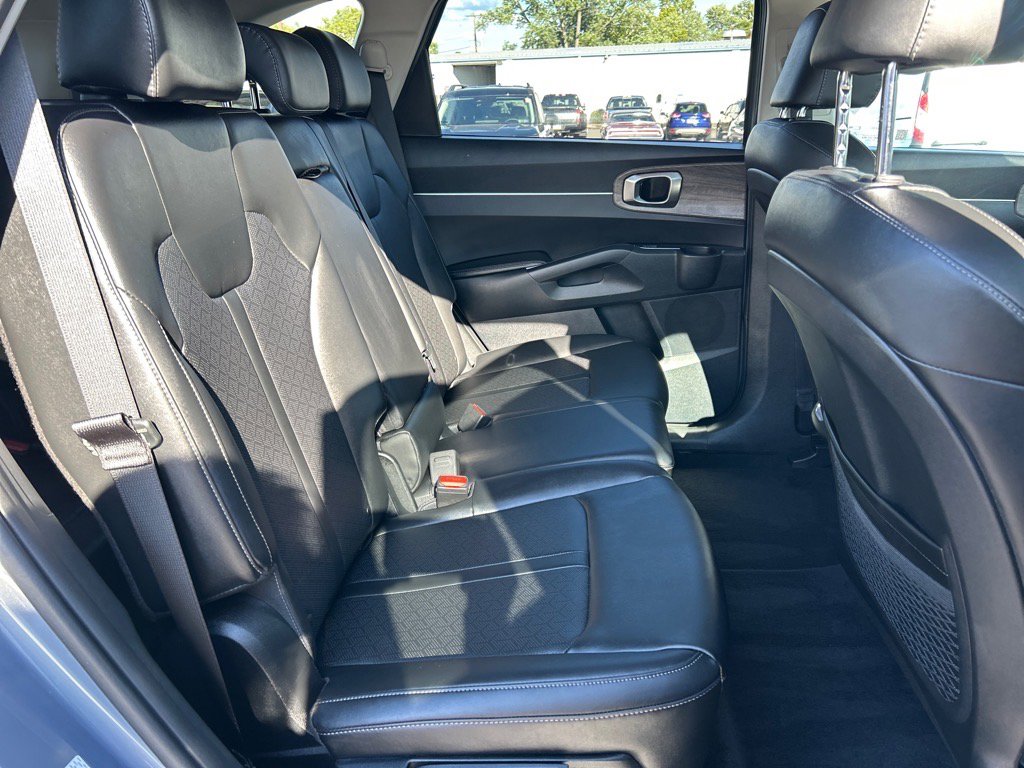 Used 2022 Kia Sorento S image 20