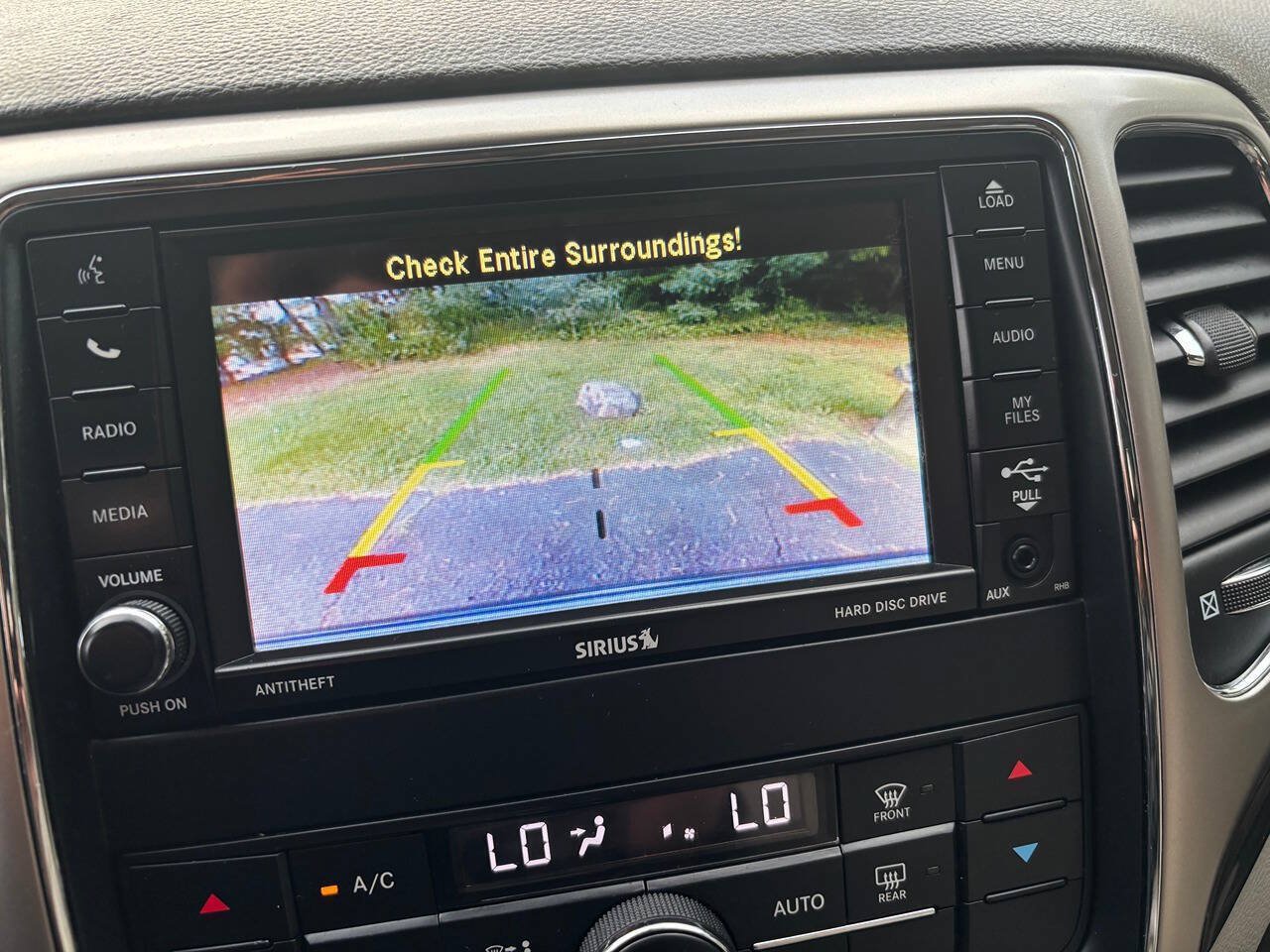 Used 2012 Jeep Grand Cherokee Laredo AWD/4WD image 28
