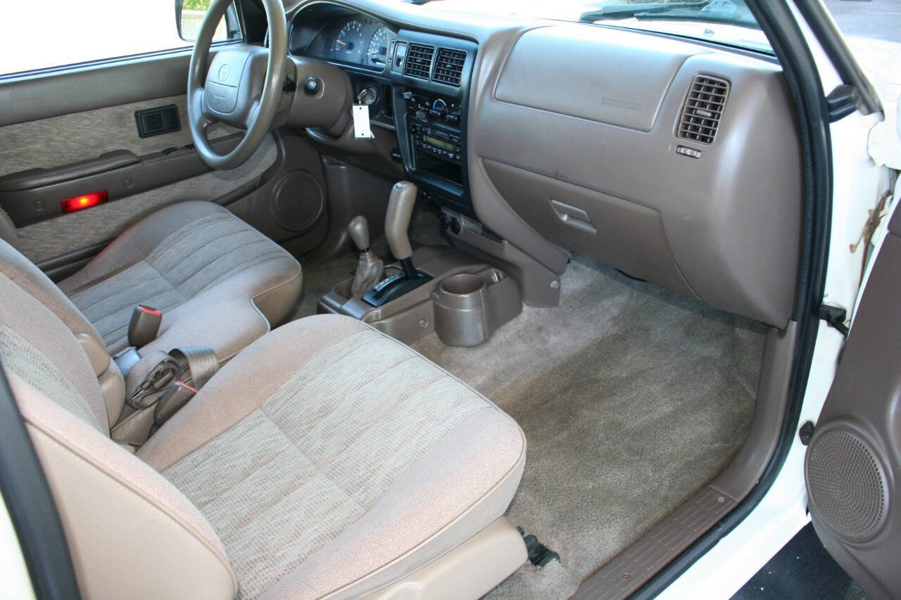 Used 1998 Toyota Tacoma 4x4 Xtracab image 13
