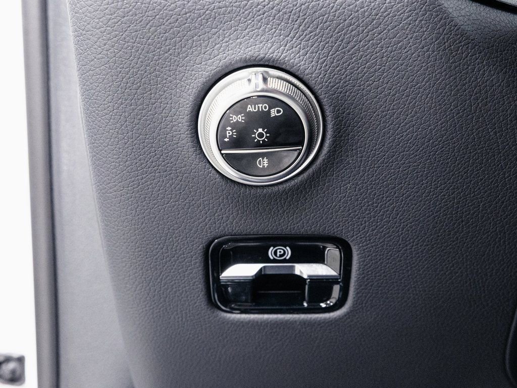 Used 2025 Mercedes-Benz GLC 63 AMG S image 10