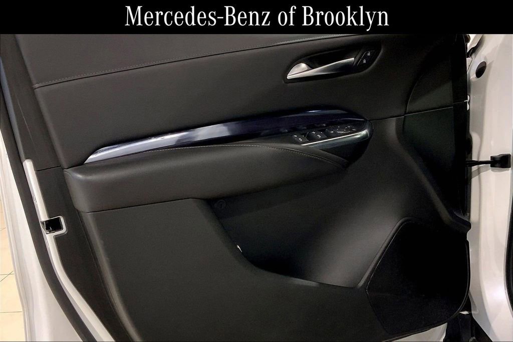 Used 2023 Cadillac XT4 Luxury w/ Cold Weather Package image 21