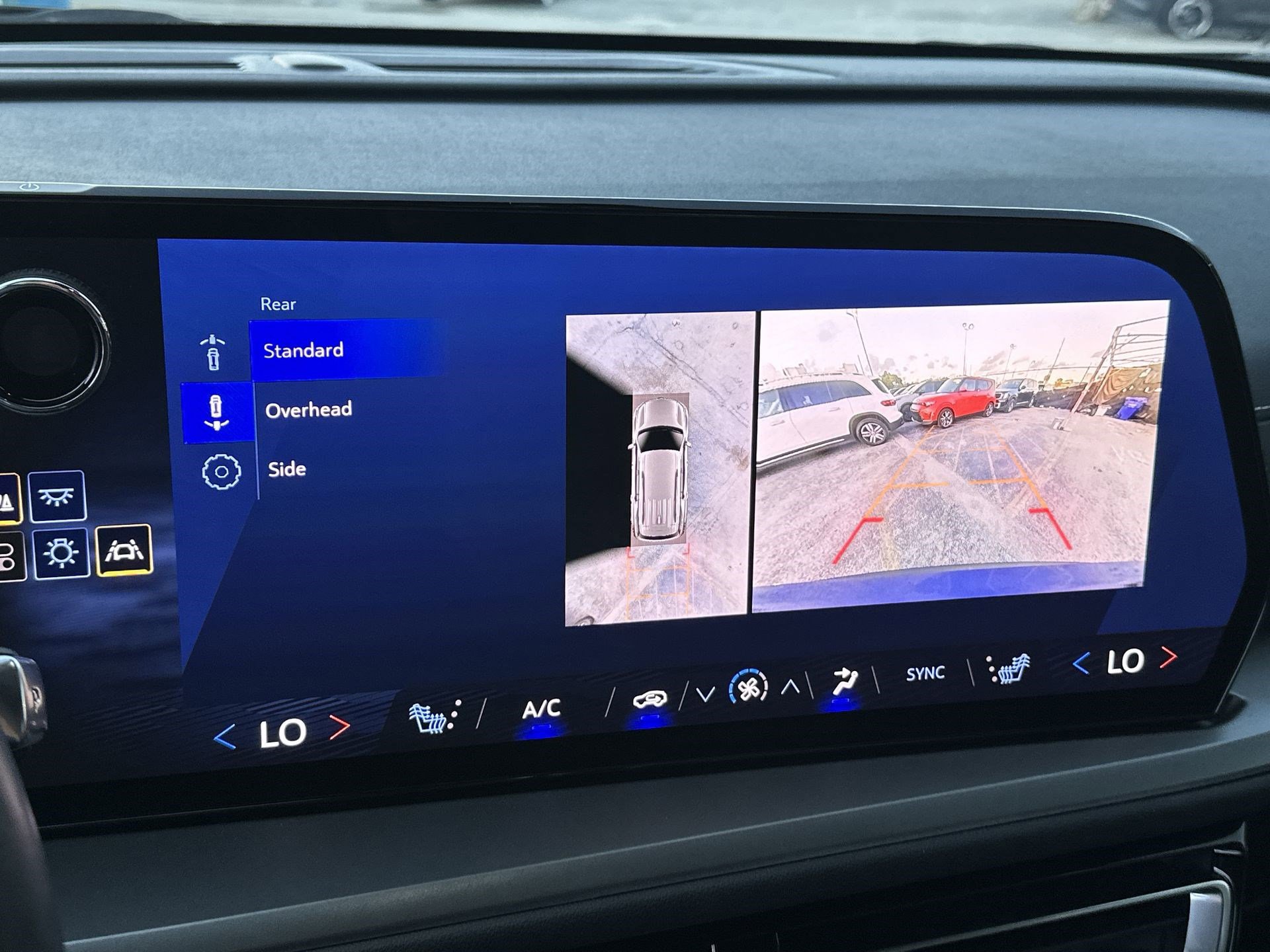 Used 2024 Chevrolet Traverse LS image 22