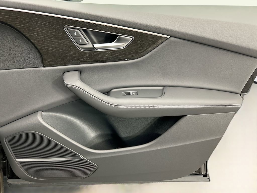 New 2026 Audi Q8 Premium Plus image 24