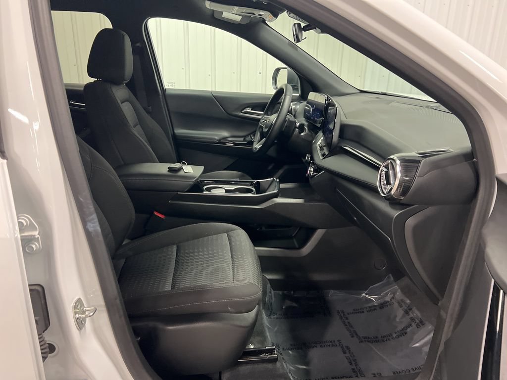 Certified 2025 Chevrolet Equinox LT AWD/4WD image 9