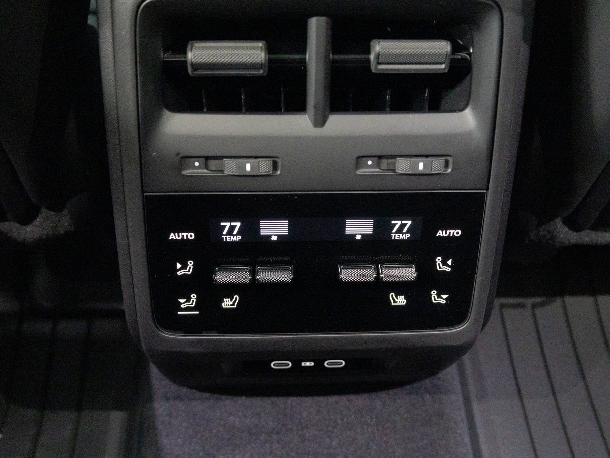 New 2025 Porsche Macan 4S Electric image 24