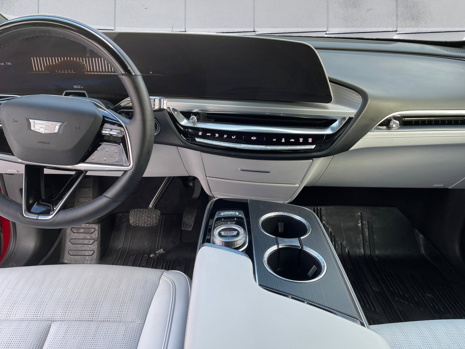 Used 2024 Cadillac Lyriq Luxury image 11